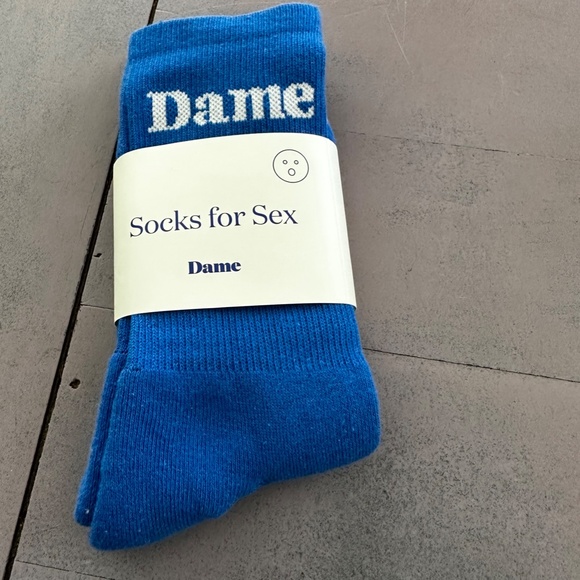 Dame hat socks and a small tote bag NEW main image 6